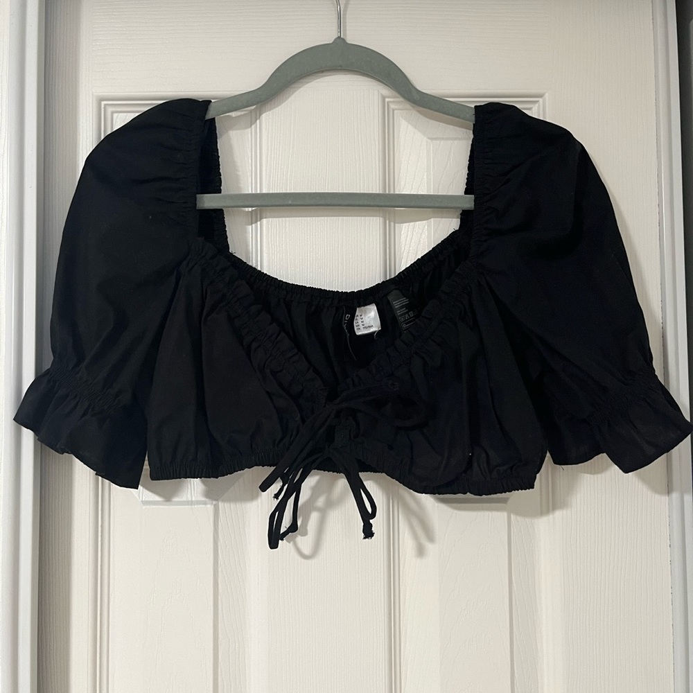 H&M cropped shirt